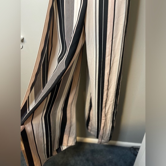 Black and pink flowy jumpsuit - Picture 4 of 5